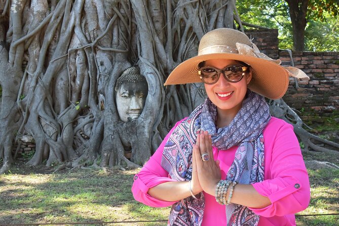 From Bangkok : Floating market, Kanchanaburi, Ayutthaya (3 days) - Guides, vehicles and the human side of the tour