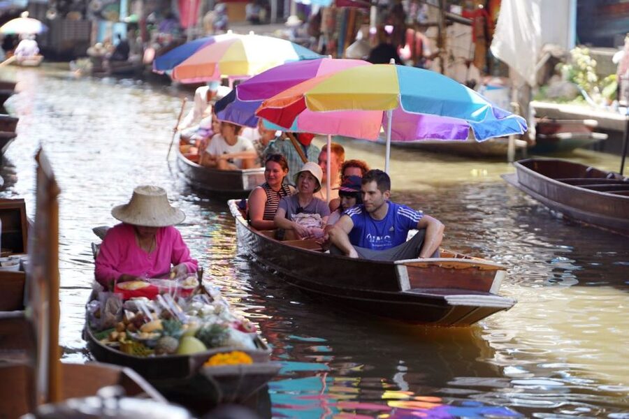 From Bangkok : Meklong Railway Market By Bus - The bus ride from River City Bangkok