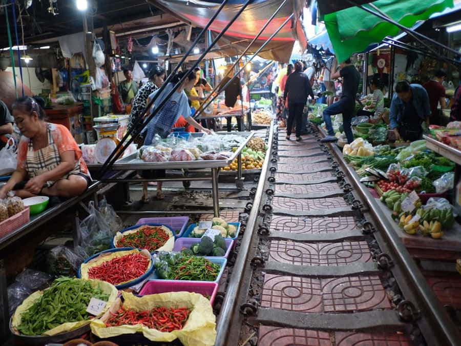 From Bangkok: Private Railway and Floating Market Tour - Meeting point and the shape of the morning