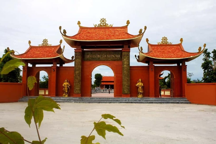 From HCM/Can Tho: Sunrise at Floating Market & Zen Monastery - Why Cai Rang is worth an early start