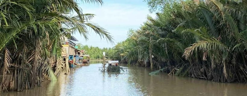 From HCM: Mekong Delta Can Tho Floating Market 2-Day Tour - Vinh Trang Pagoda and the first river views