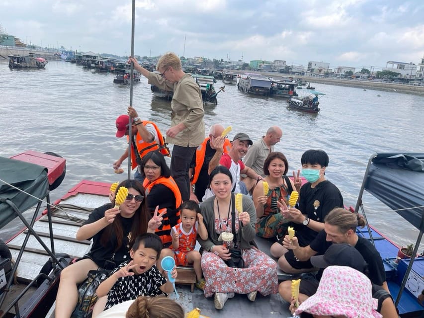From HCM: Mekong Delta Floating Market 3 days exit Phu Quoc - Hotel comfort is functional, not the main attraction