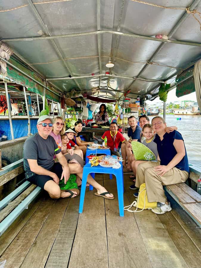 From HCM: Mekong Delta Floating Market 3days exit Phnom Penh - Vinh Trang Pagoda and the road to My Tho