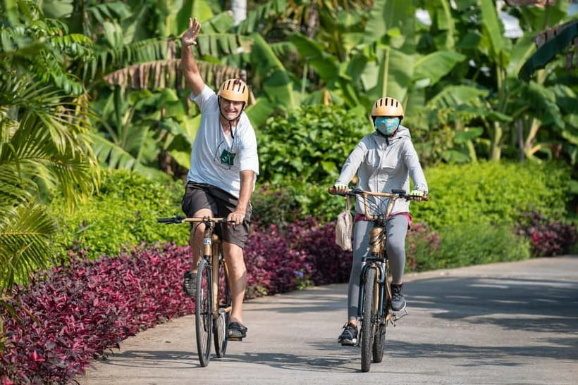From Ho Chi Minh: Mekong &Cai Rang Floating Market 1 day - What the guide adds to the day