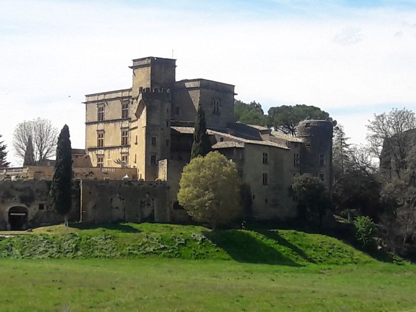 From Marseille: Luberon Market & Villages Full-Day Tour - The rotating stops make each departure different