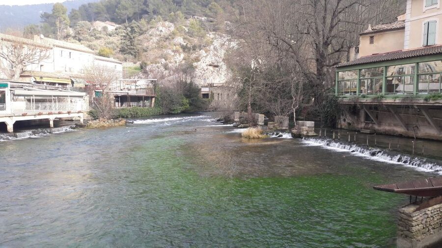 From Marseille: Luberon Market & Villages Full-Day Tour - Small-group comfort, with one timing concern