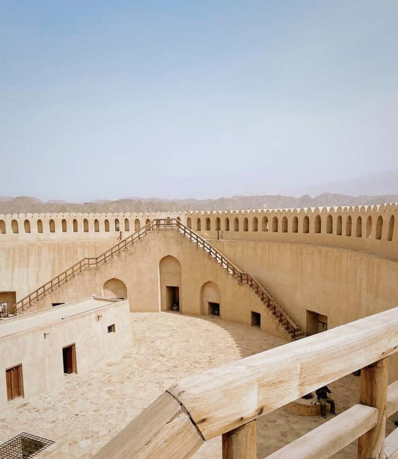From Muscat: Nizwa Fort, Souq, falaj & Museum Full Day Tour - Reading Nizwa through its souq