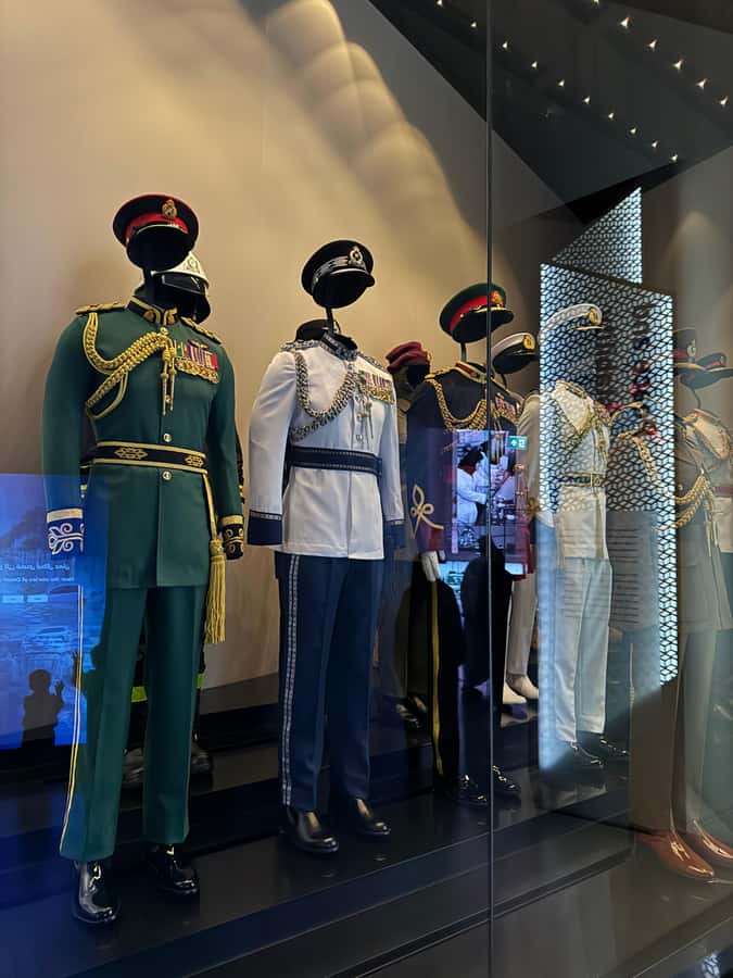 From Muscat: Nizwa Fort, Souq, falaj & Museum Full Day Tour - How to prepare for the heat and walking