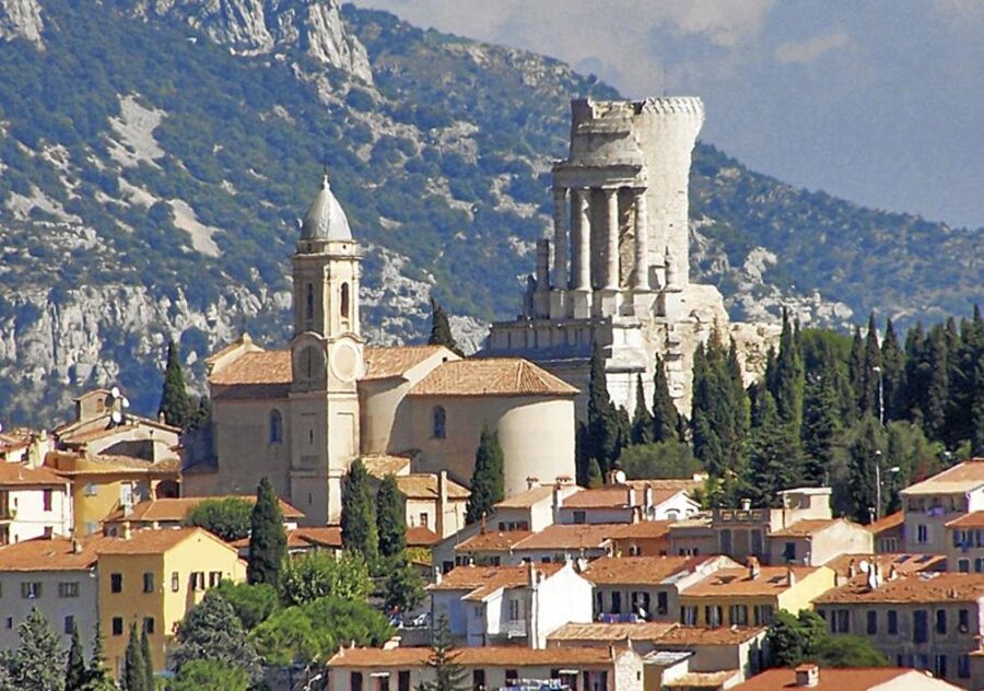 From Nice: Full-Day Italian Market, Menton, & La Turbie Tour - Three Riviera settings in one long day