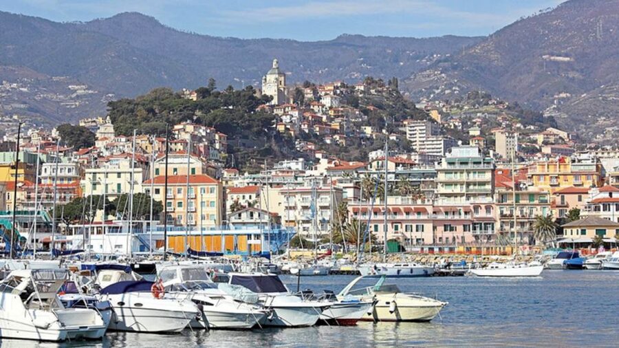 From Nice: Full-Day Italian Market, Menton, & La Turbie Tour - Leaving Nice in a comfortable minivan