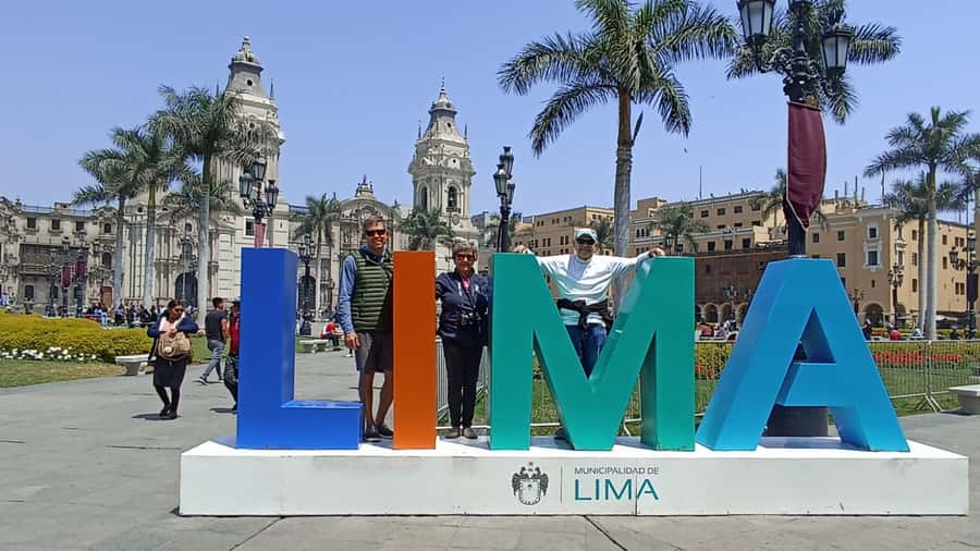 Full Day Lima: Local Market+ CityTour+ Barranco & Miraflores - Barranco shifts the mood