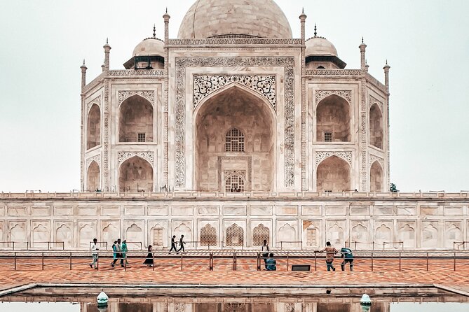 Full Day Old City Private Tour with Local Market visit in Jaipur - Hawa Mahal and the Palace of Winds