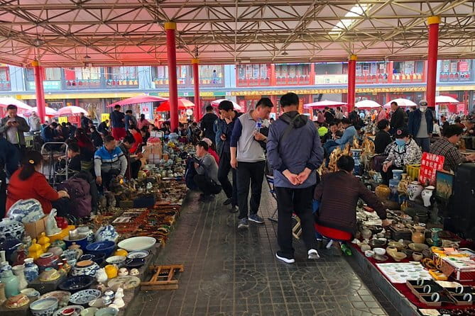 Full-Day Private Tour Panjiayuan Antique Market and Beijing Capital Museum - Key points to know before booking