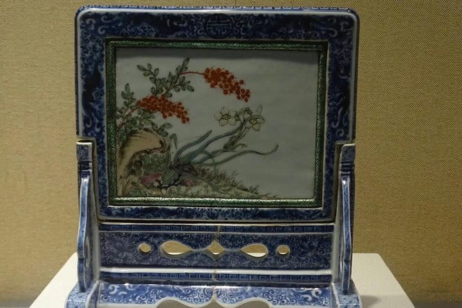 Full-Day Private Tour Panjiayuan Antique Market and Beijing Capital Museum - Starting at Panjiayuan Antique Market