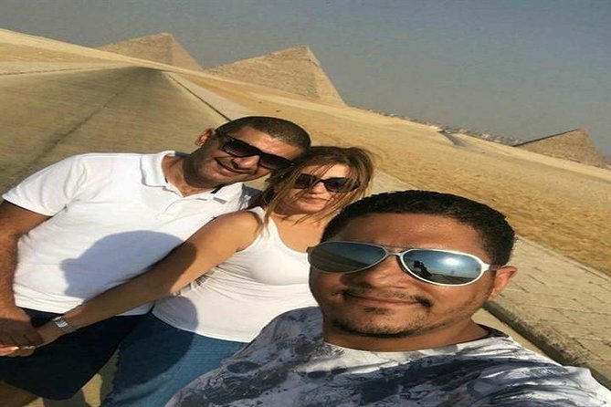 Full-day tour Giza pyramids and Egyptian Museum and bazaar, camel ride, Lunch - Lunch with a view of the Sphinx