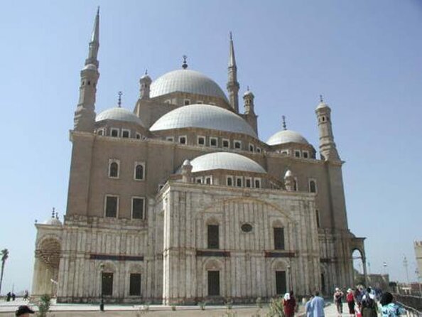 Full Day tour to great pyramids Sphinx Citadel and Bazaar - Key points to know before booking