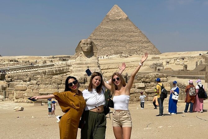 Full Day Tour to Royal Mummies, Giza pyramids, Sphinx and Bazaar - Lunch after Giza, when you need a pause