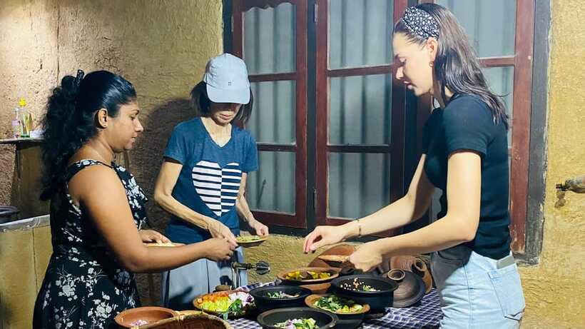 Galle: Cooking Class at a Local Home and Market Tour - The value of the $40 price