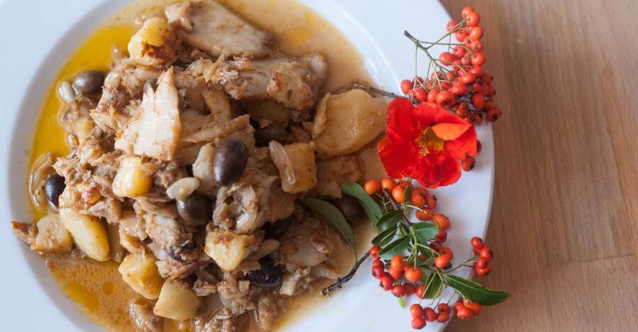Genoa: Market & Lunch/Dinner at a Local's Home - Inside the Cesarina’s home kitchen