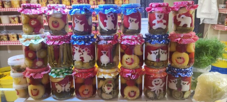 German tour: Central Market Hall of Budapest with tastings - What the 90 minutes are really worth