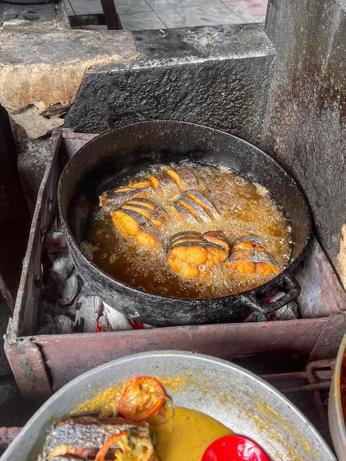 Get to know the real Cartagena: Bazurto Market gastronomic & cultural tour - What the $84 price gets you
