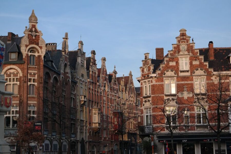 Ghent: Walking Tour from Friday Market to the Cathedral - Gerard de Duivelsteen and the approach to St. Bavo’s