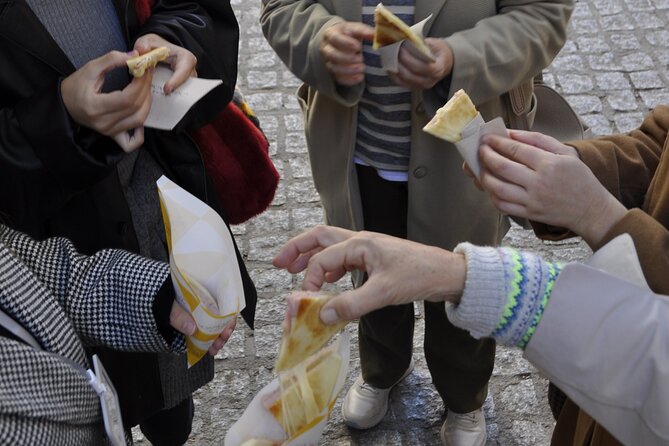 Girona Morning Food Tour & Local Market - From Santa Clara to the old city bridges