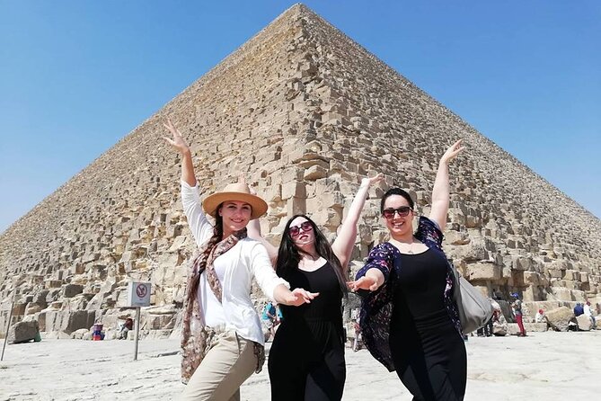 Giza Pyramids, Ride a Camel, Sphinx, Egyptian Museum& Bazaar, Lunch is included. - What the private vehicle changes