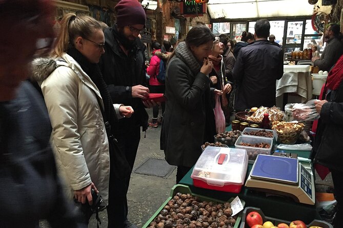 Gourmet Market Walk at the Great Market Hall of Budapest - Practical details that affect the experience