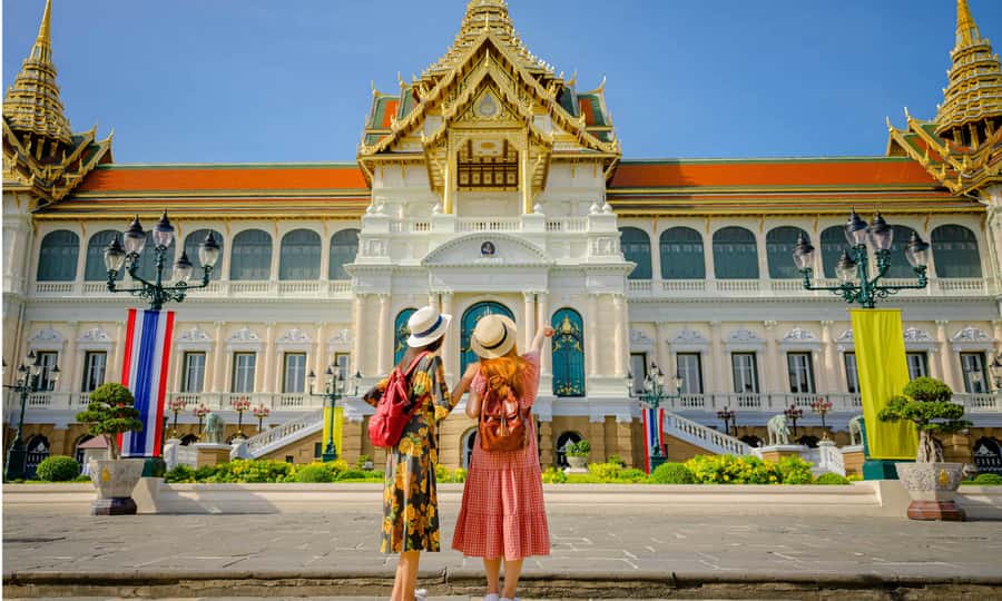 Grand Palace, Damnoen Floating Market & Maeklong Market Tour - Damnoen Saduak by boat, not just by foot