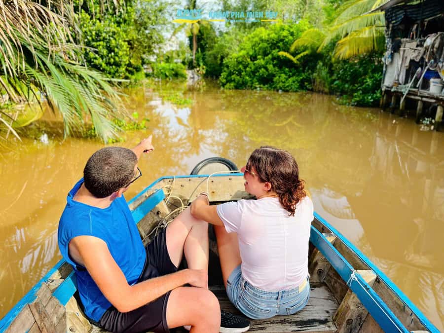 Group Tour: Floating Market, Rice Noodle, nursery vegatable - Into the Water Coconut Canals
