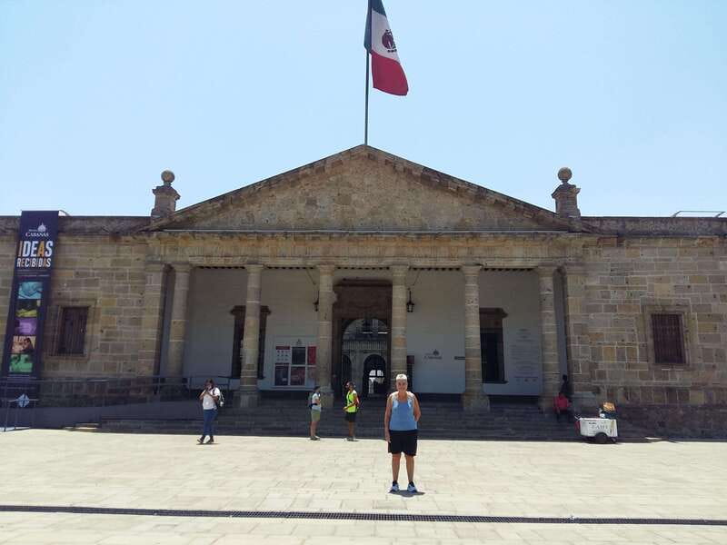 Guadalajara: Culture, Architecture, and Market Walking Tour - What the two-hour format gives you