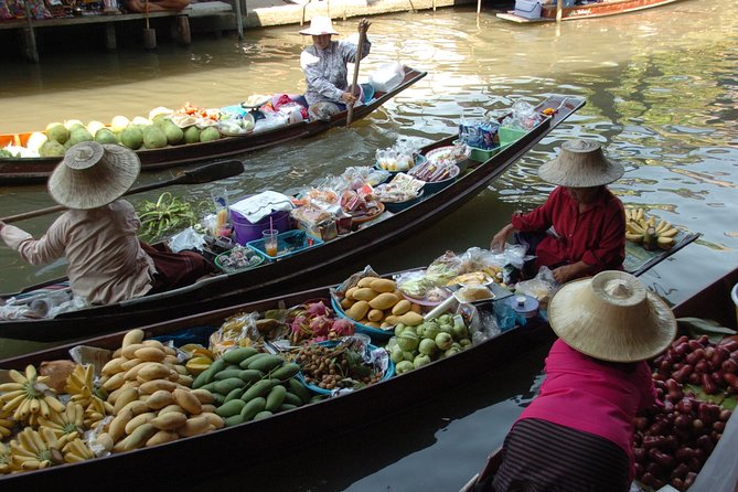 Half-Day Damnoen Saduak Floating Market Small Group Tour - Seeing the market from a long tail boat