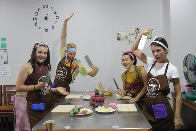 Half Day Evening Cooking Class with Market Tour in Chiang Mai - Why the four-hour schedule works