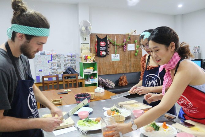Half Day Morning Cooking Class with Market Tour in Chiang Mai - Why this four-hour Chiang Mai class works