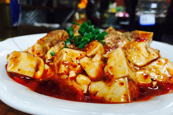 Half-Day Professional Mapo Tofu Cooking with a Local Market Visit - How the small group affects the experience