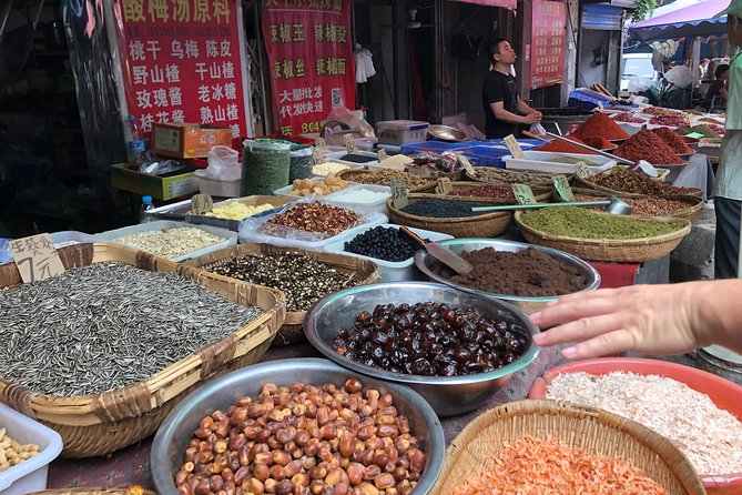 Half-Day Xi'an Biang Biang Noodles Cooking with a Market Visit - Meeting at Sa Jin Qiao and entering the Muslim Quarter