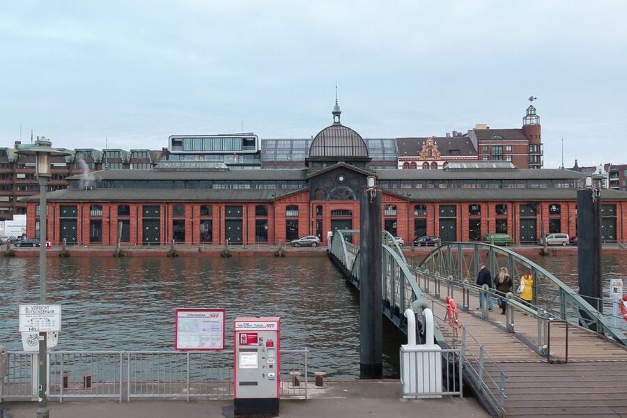 Hamburg: Reeperbahn, Port, & Fish Market Morning Tour - Key points to know before booking