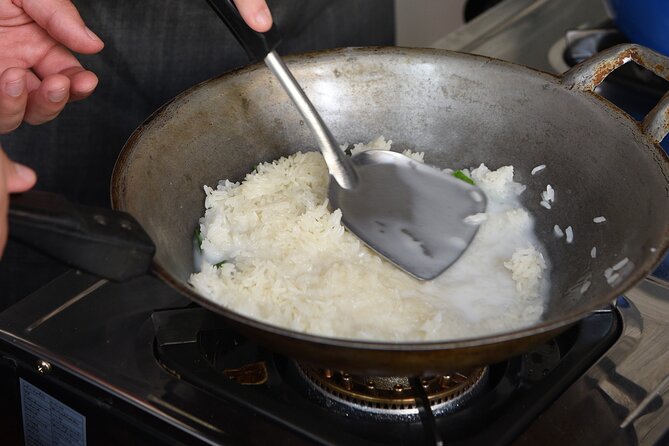 Hands-on Thai Cooking Class & Market Tour in Sukhumvit - Who should book this class