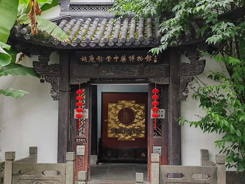 Hangzhou Insider Mini-Hike: TCM, Hill Views and Wet Market - Should you book it?