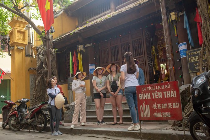 Hanoi Maya Kitchen: Traditional Cooking Class & Market Tour - Papaya salad and the sour-sweet balance