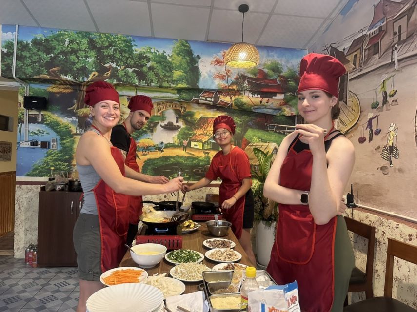 Hanoi: Old Quarter Market Tour and Cooking Class with Meal - Choosing from pho, spring rolls, and Hanoi favorites