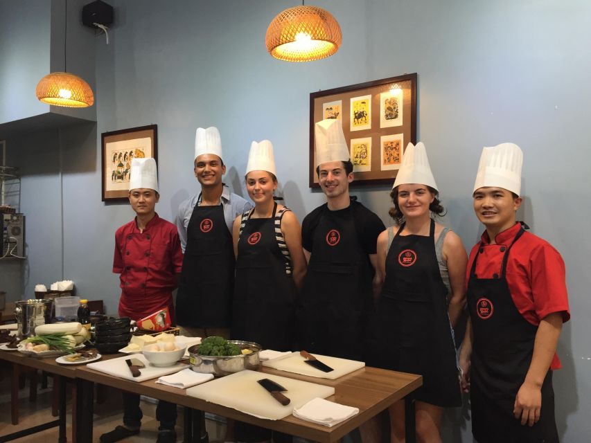 Hanoi: Old Quarter Market Tour and Cooking Class with Meal - Hands-on cooking with a local chef