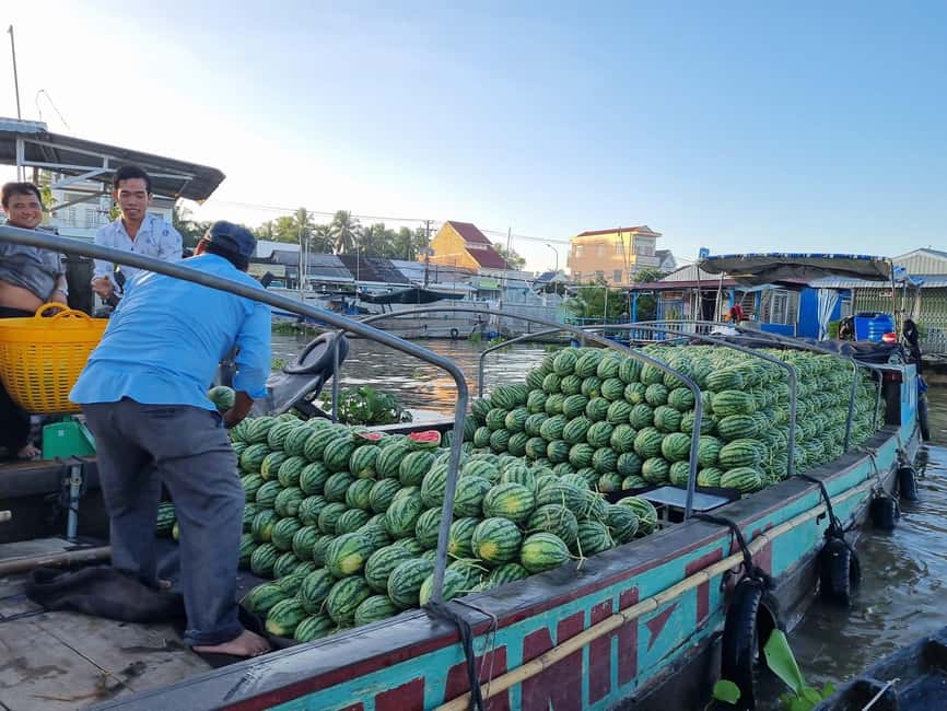 HCMC: Mekong Delta 2-Days My Tho–Ben Tre & Cai Rang Market - The sampan ride through Ben Tre