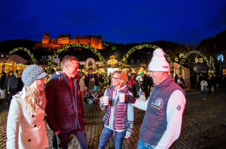 Heidelberg: 1.5-Hour Christmas Market Walking Tour - Following the market from Neckarmünzplatz