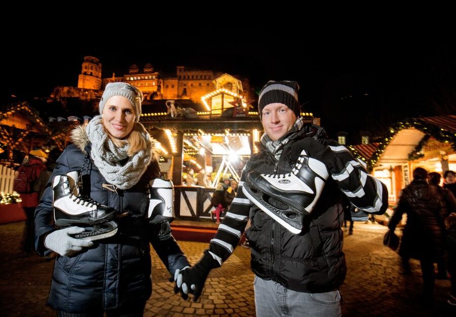 Heidelberg: 1.5-Hour Christmas Market Walking Tour - Heidelberg’s castle as the backdrop