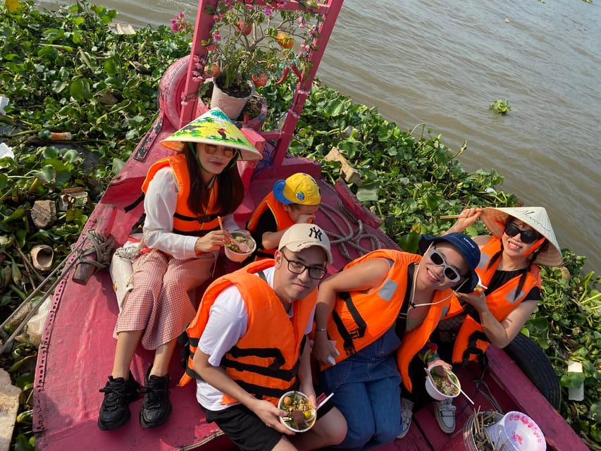 Ho Chi Minh: 1-Day Mekong Delta Tour-Floating Market & Islet - Picking fruit in a family garden