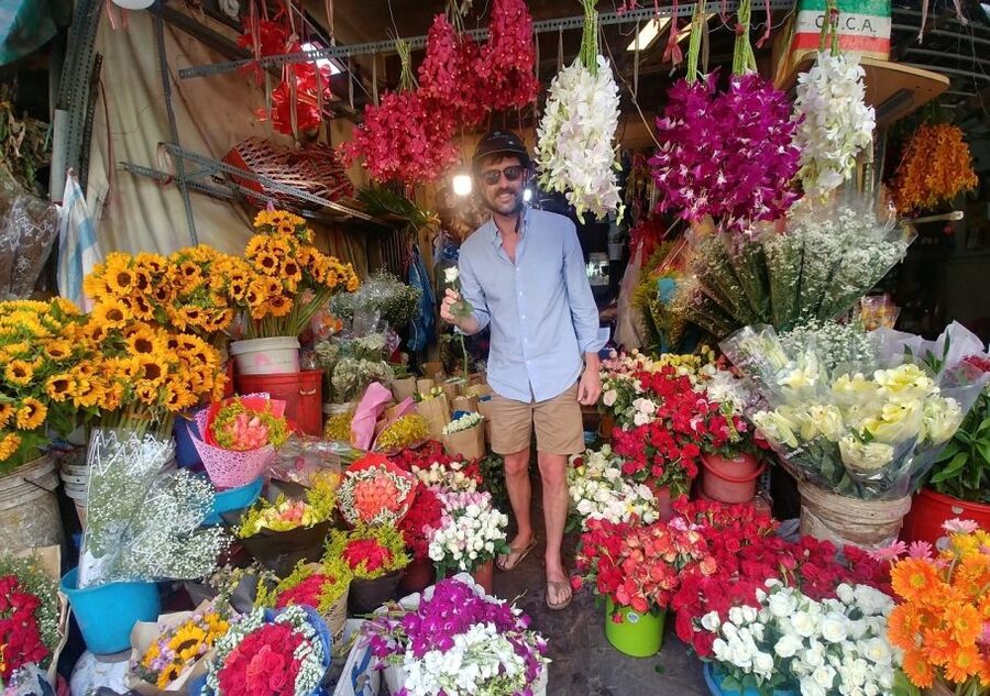 Ho Chi Minh City: Saigon Morning Markets Tour by Motorbike - Specialist markets that reveal how Saigon works