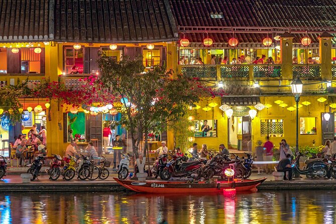 Hoi An Ancient Town Walking Street Food Tours with Night Market - A night boat on the Thu Bon River