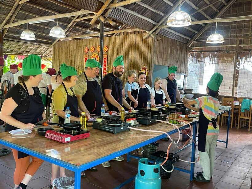 Hoi An: Cooking Class, Crab Fishing-Basket Boat, Market Tour - Key points to know